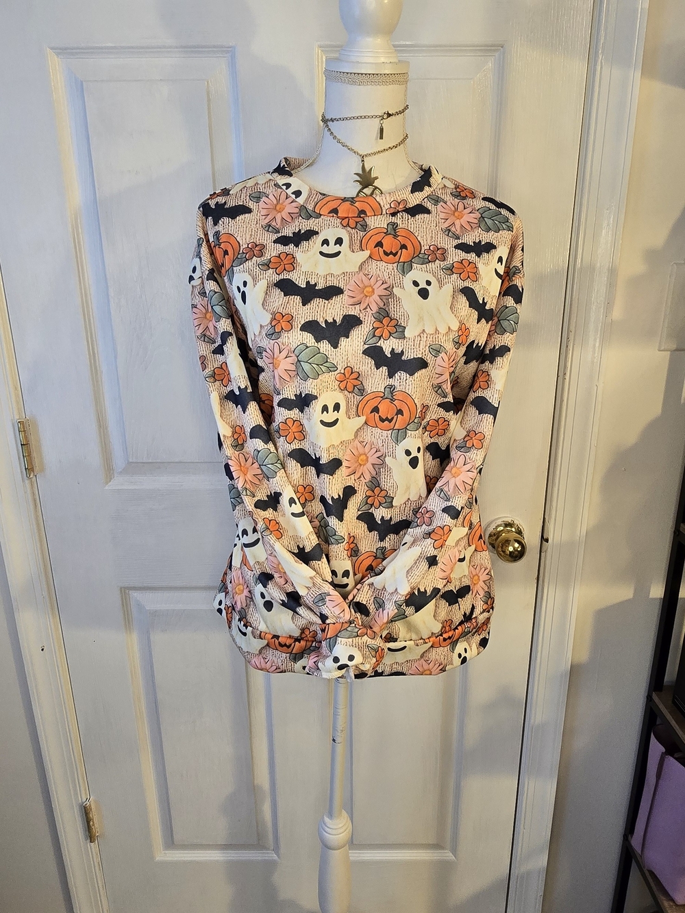 Halloween Print Women's Long Sleeve Top Ghost Bats Pumpkin Spooky Medium